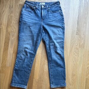 Madewell Blue Straight Leg Jeans “The Curvy Perfect Vintage Jean” sz 28P